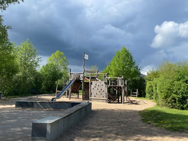 065 Spielplatz 20 min spaeter